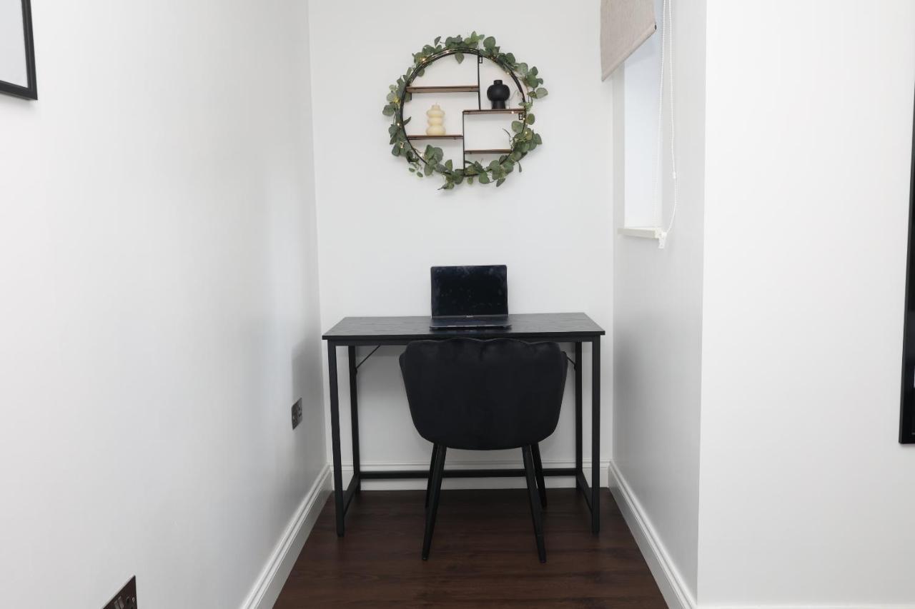 Watford Luxury 1 Bed Flat - Free Parking Leilighet Eksteriør bilde